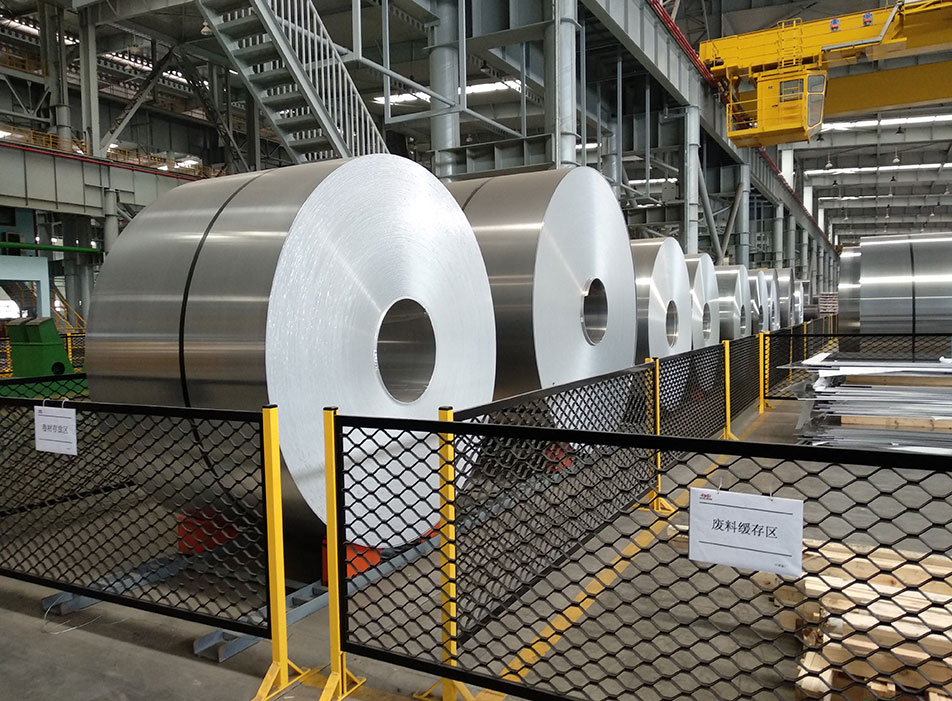 Поставщик алюминия. Алюминиевых катушек в Иран. Aluminum palletized Coils. 1000 На 3000 мм.